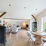 Alter Heuboden Apartman