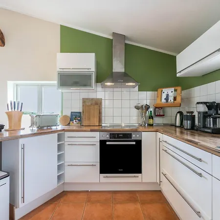 Alter Heuboden 아파트 Steinbergkirche